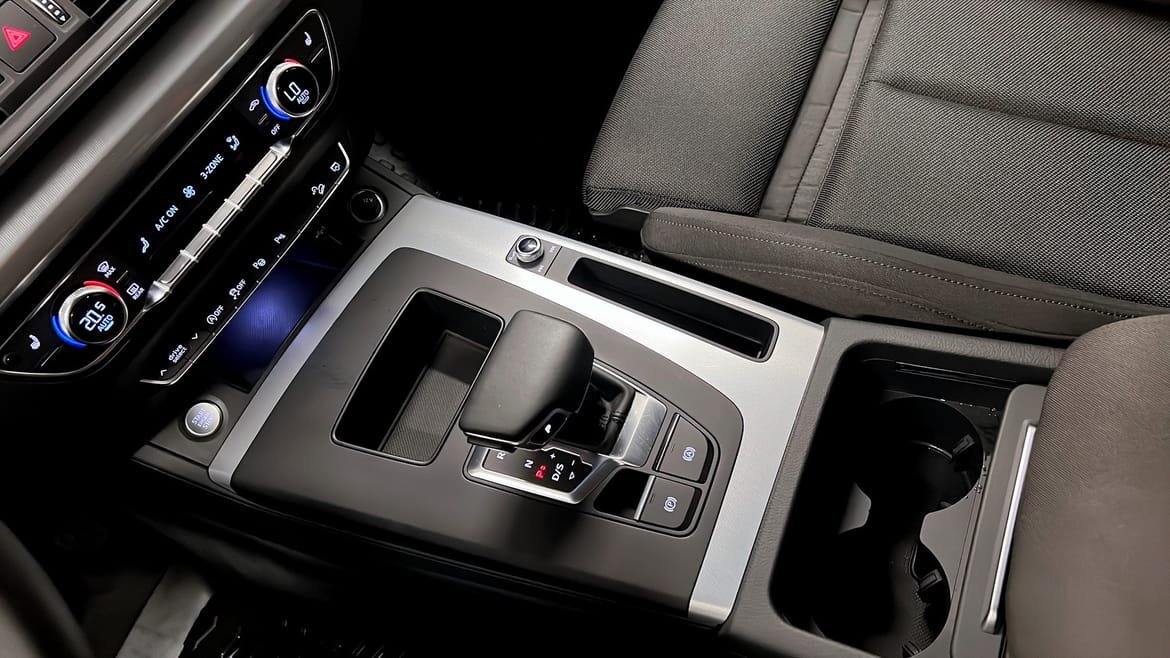 Vehicle Image 18