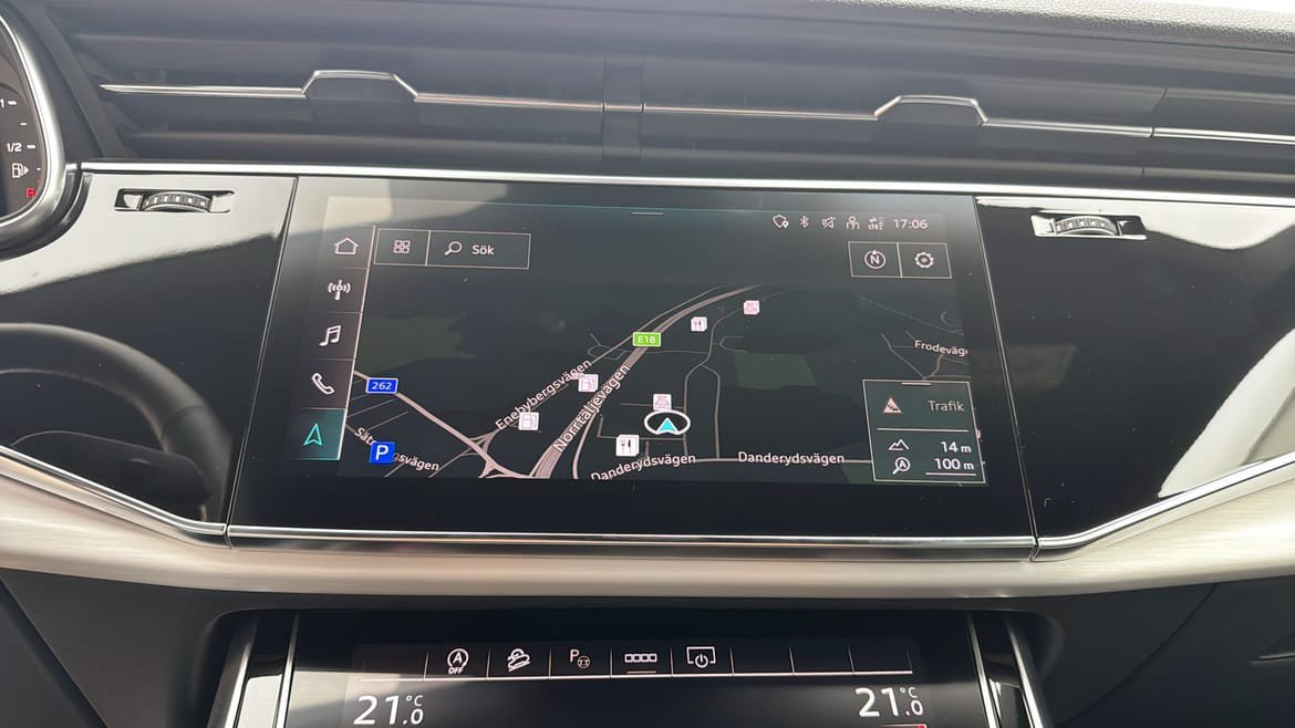 Vehicle Image 18