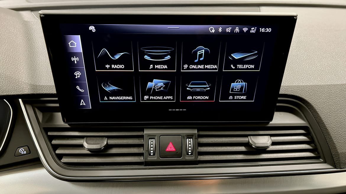 Vehicle Image 9