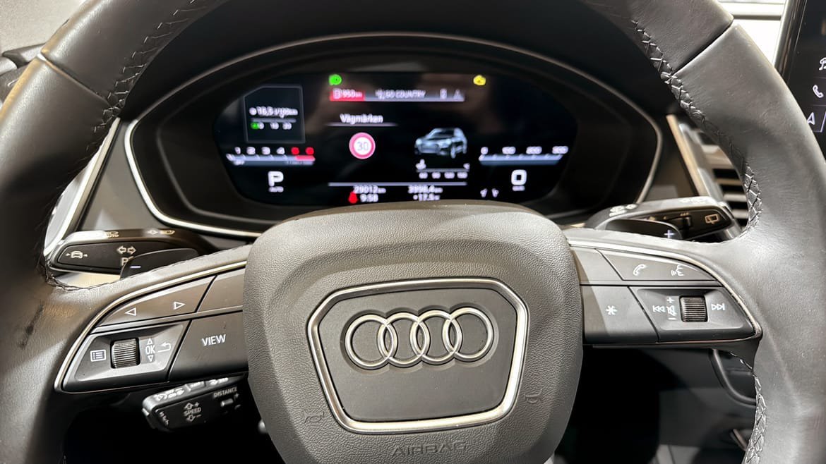 Vehicle Image 18