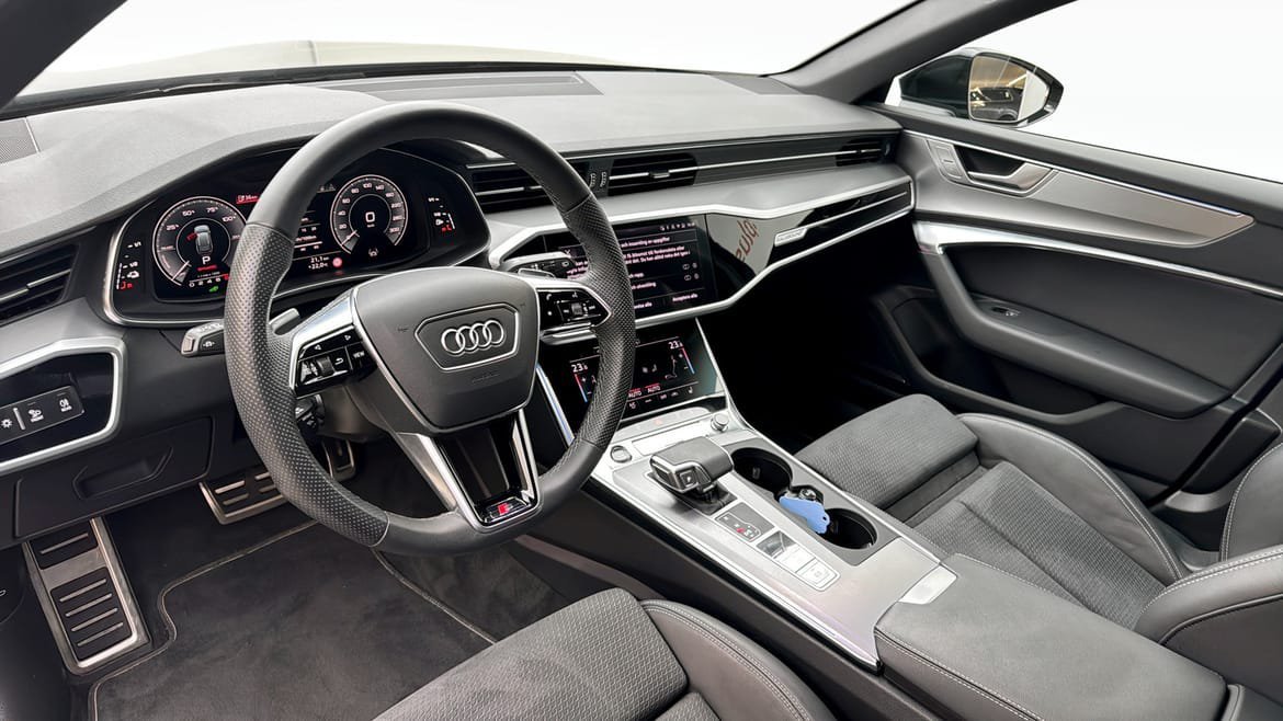 Vehicle Image 7