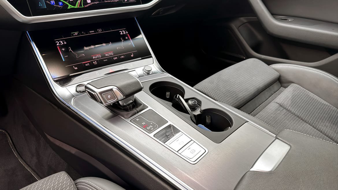 Vehicle Image 18