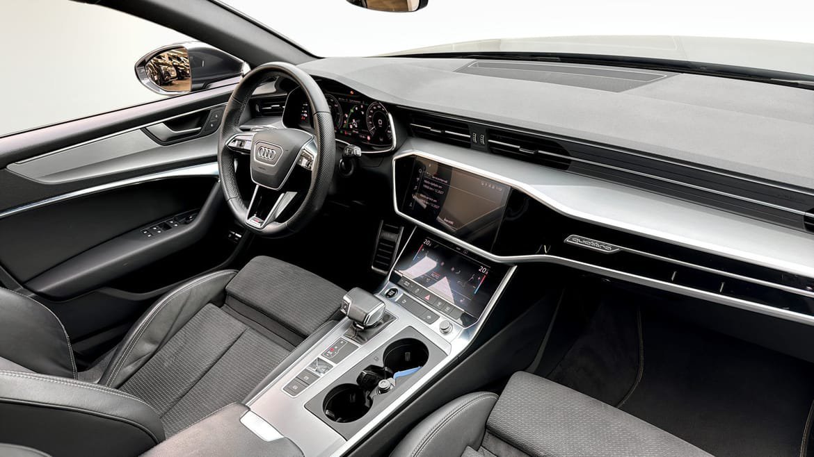 Vehicle Image 11