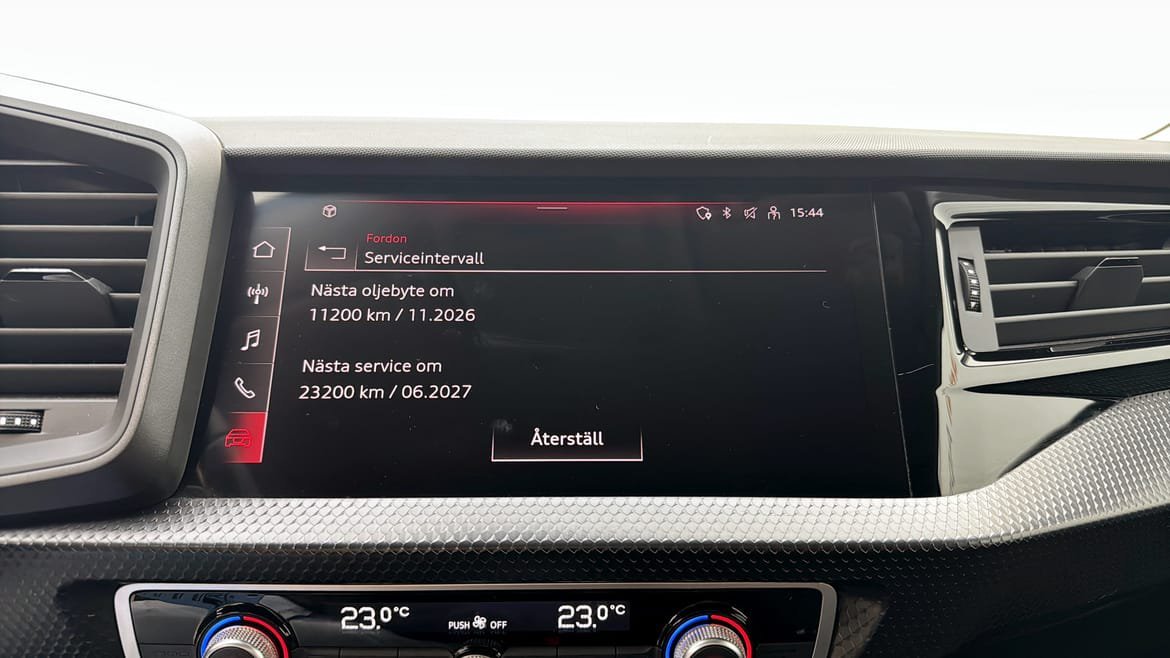 Vehicle Image 18