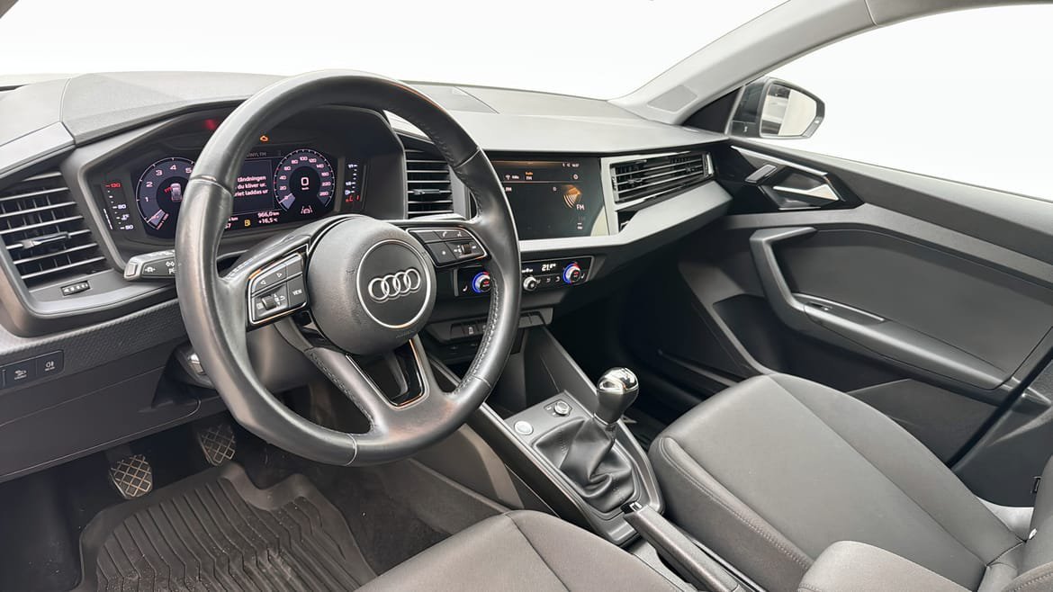 Vehicle Image 7