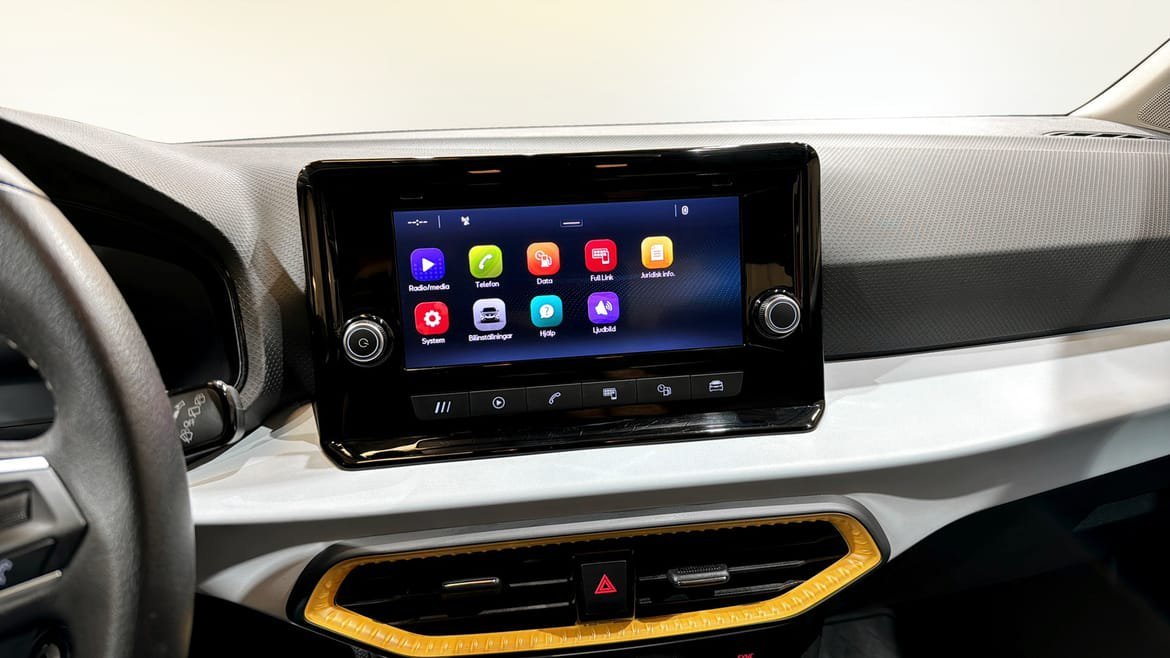 Vehicle Image 9