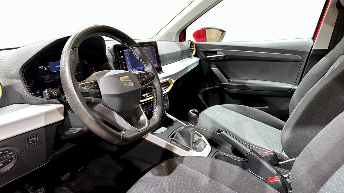 Vehicle Image 7