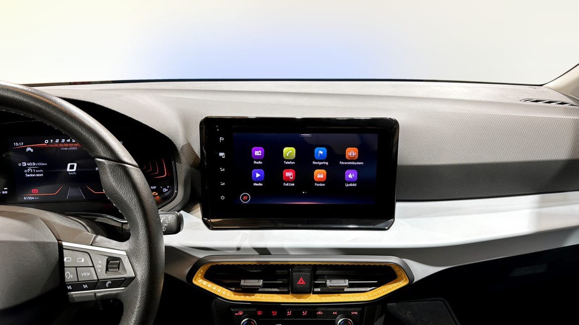 Vehicle Image 9