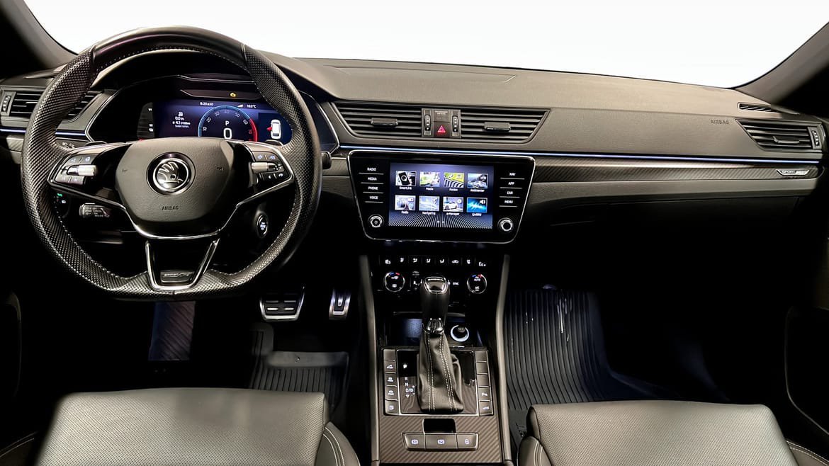 Vehicle Image 10