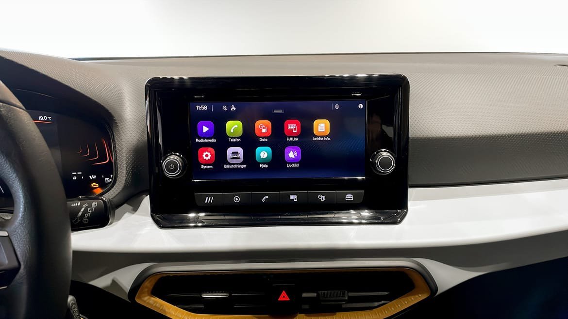 Vehicle Image 9