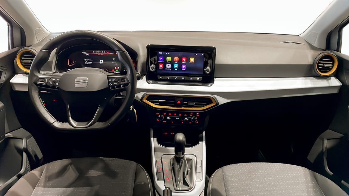 Vehicle Image 10