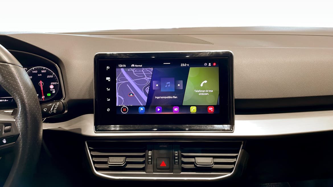 Vehicle Image 9