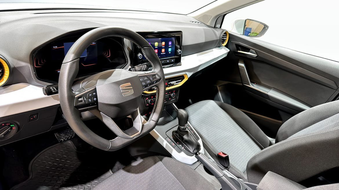 Vehicle Image 7