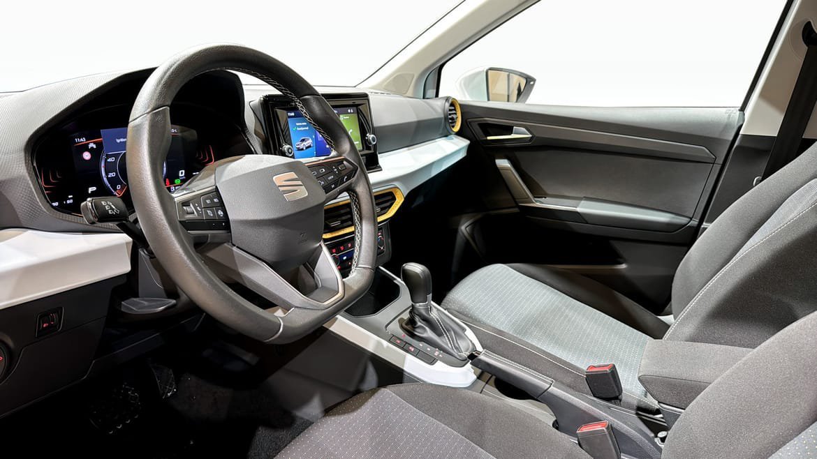 Vehicle Image 7