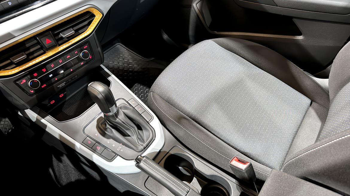 Vehicle Image 15