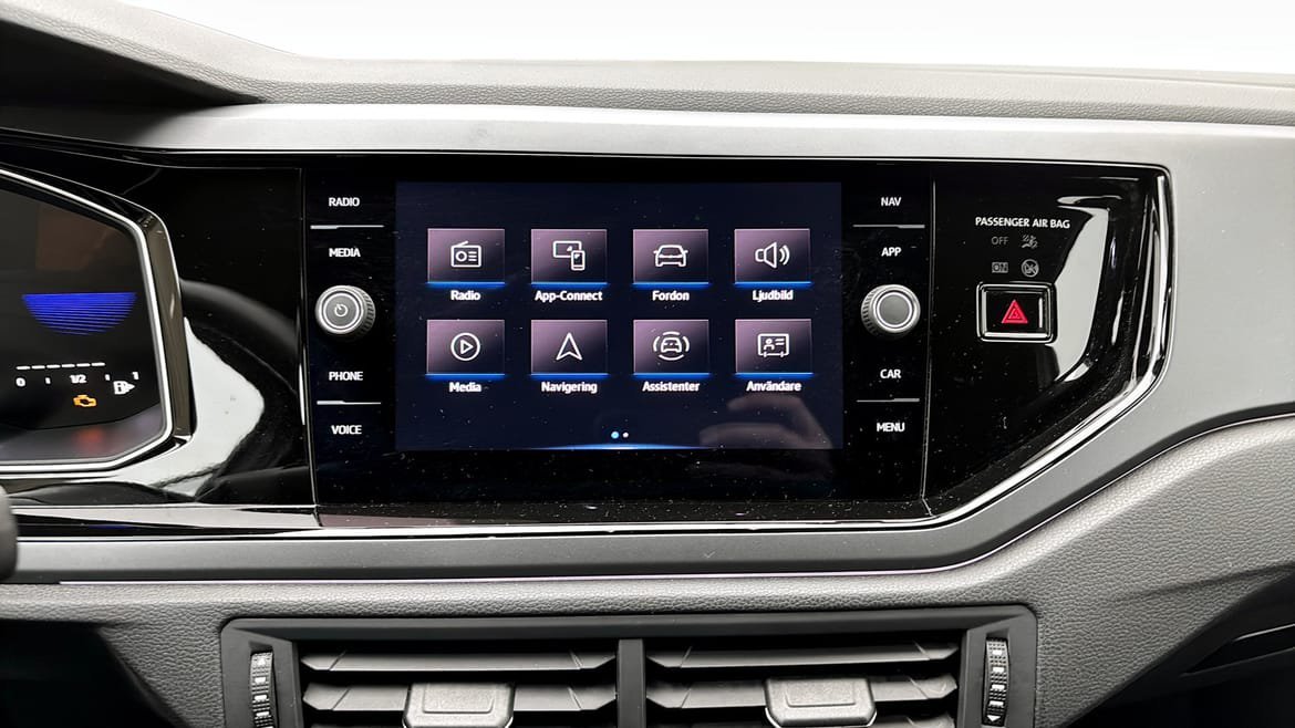 Vehicle Image 9