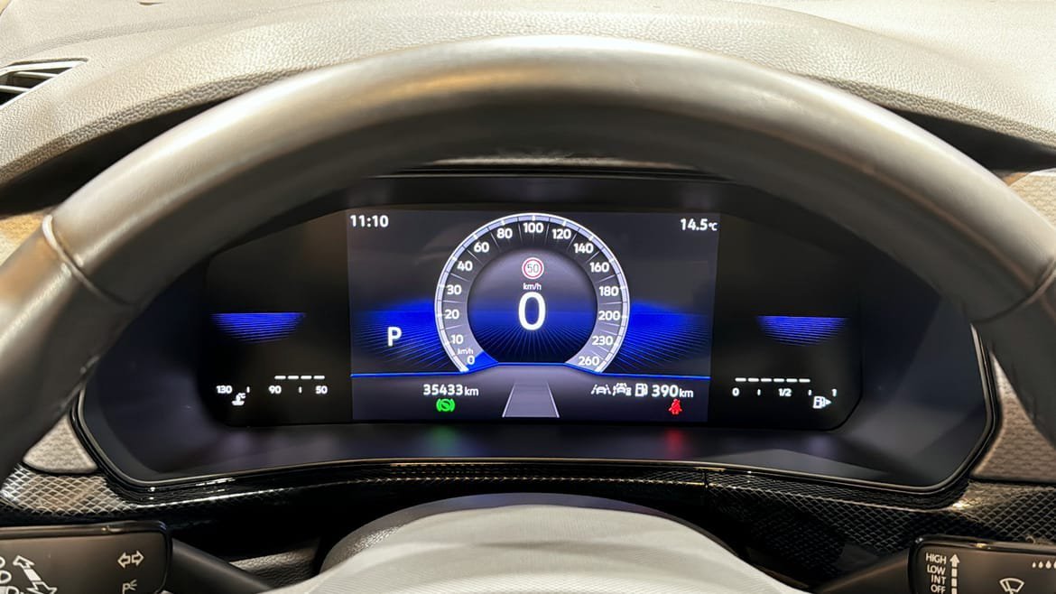 Vehicle Image 18