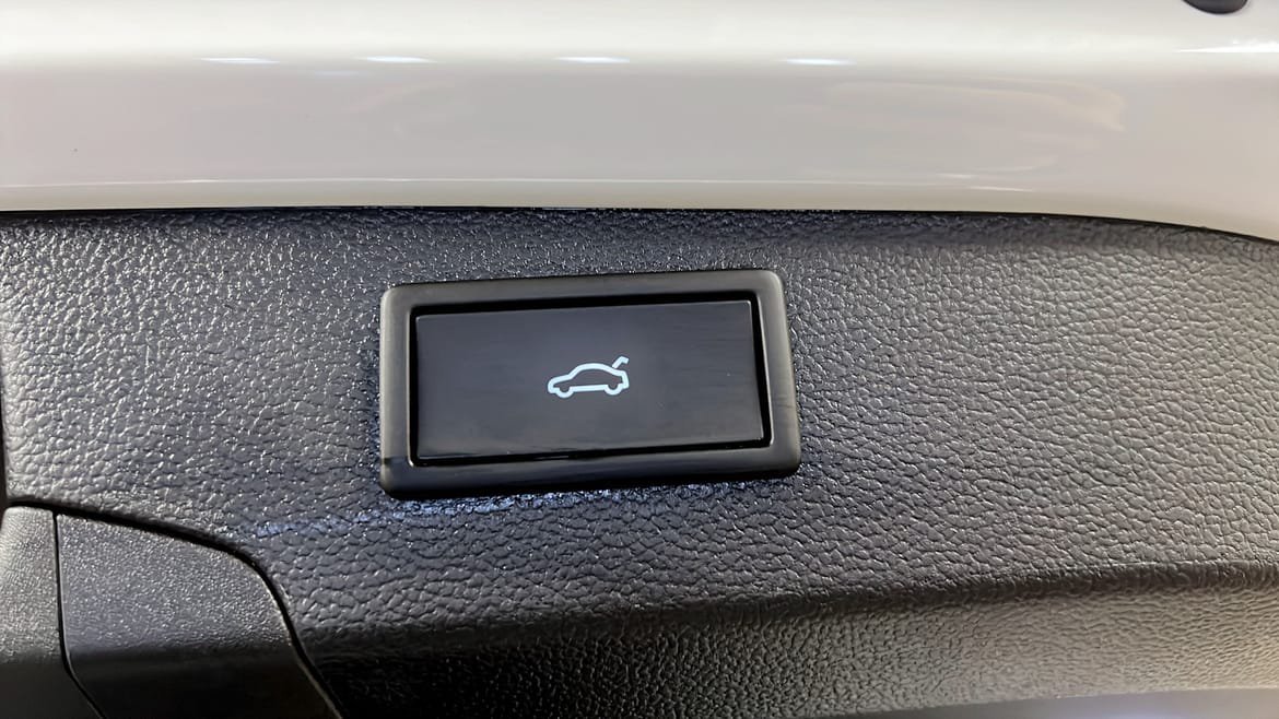 Vehicle Image 23