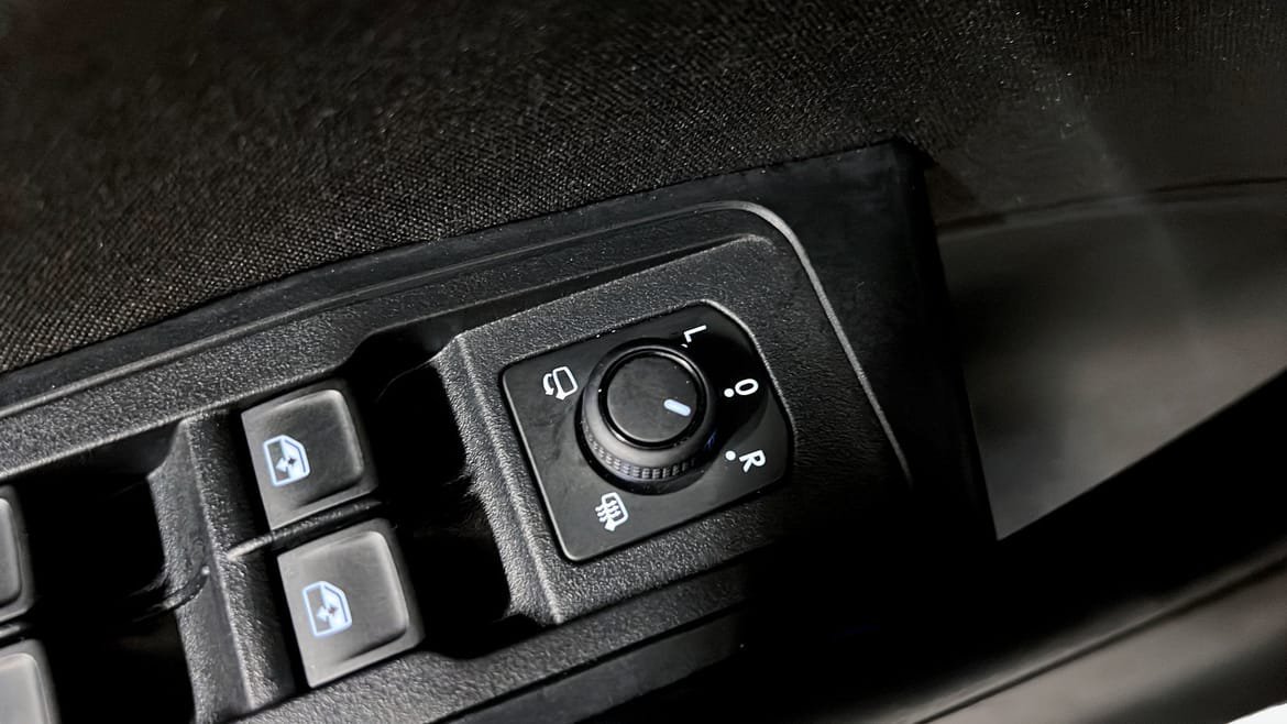 Vehicle Image 22