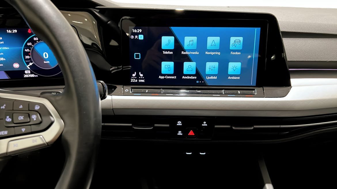 Vehicle Image 9