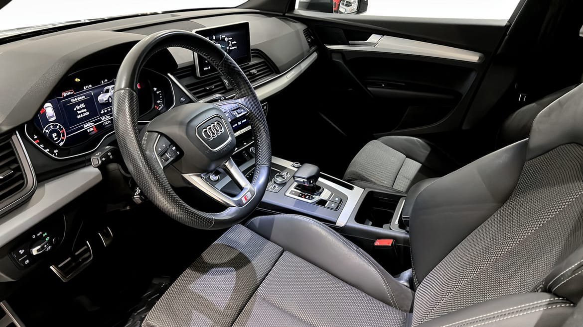 Vehicle Image 7