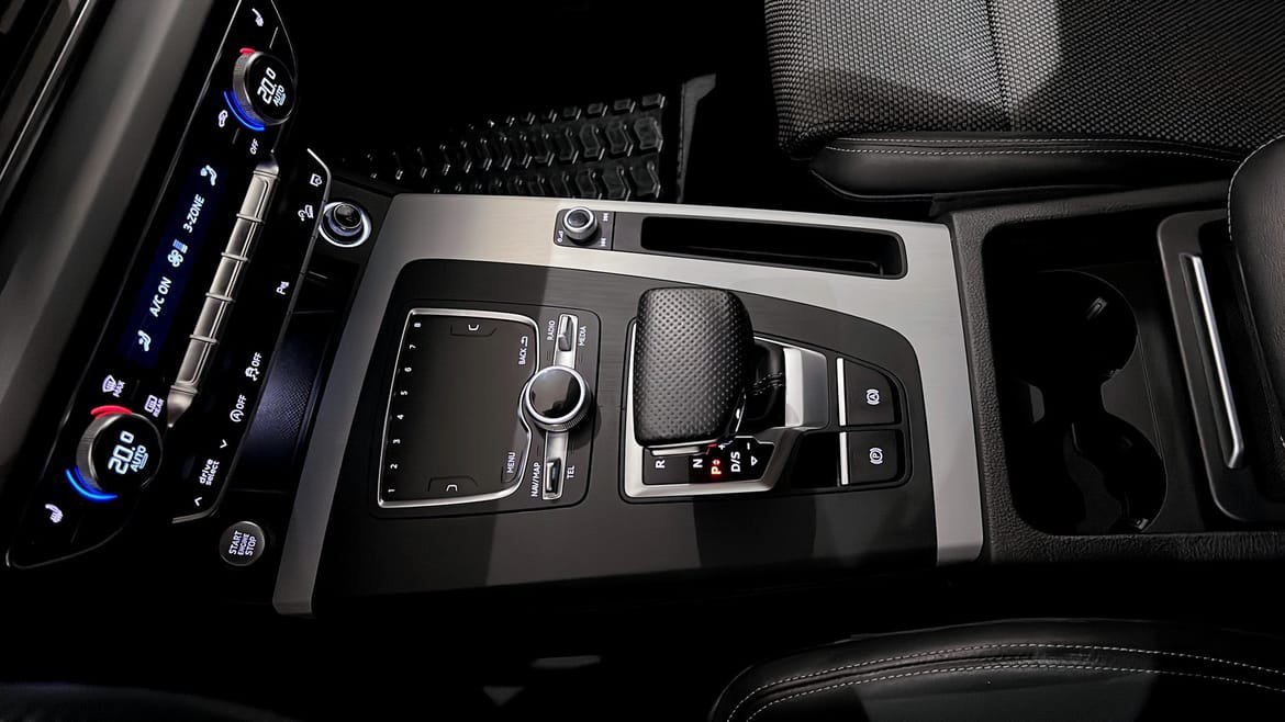 Vehicle Image 19