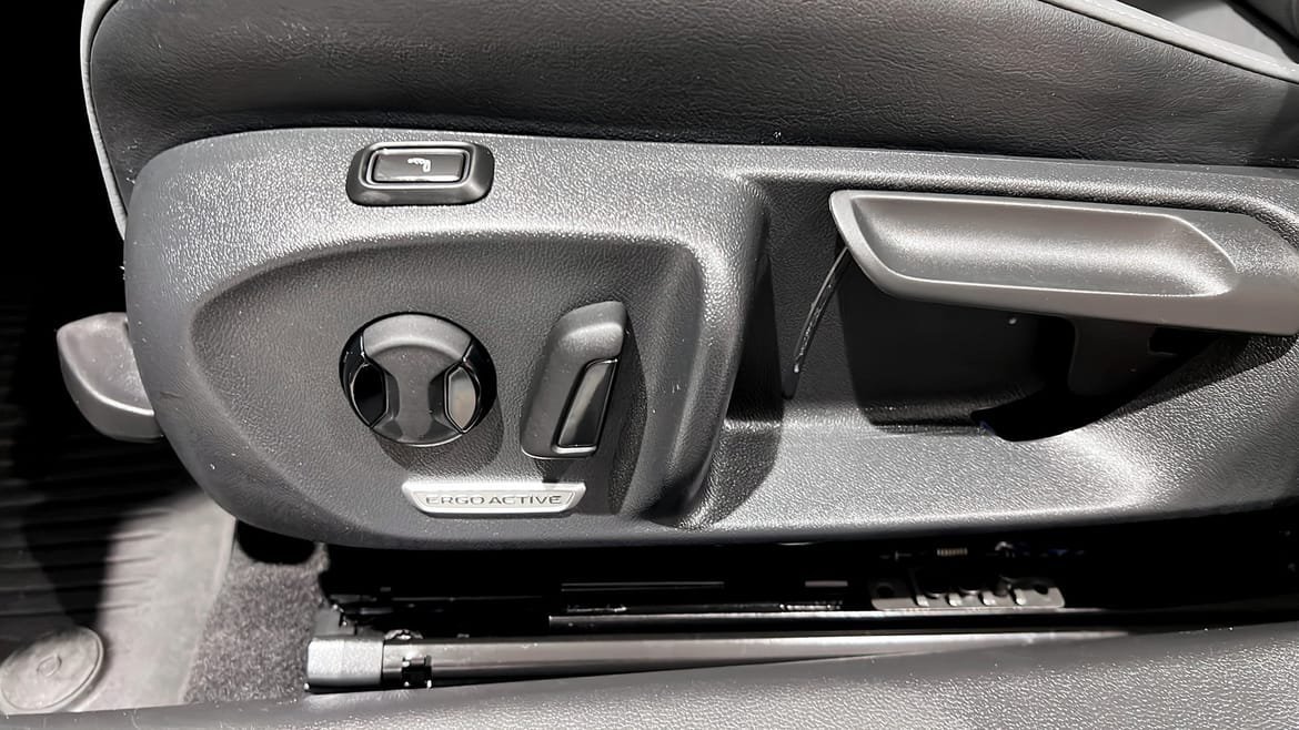 Vehicle Image 17
