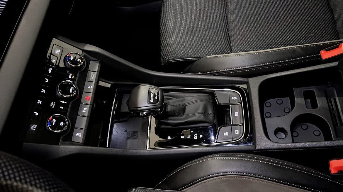Vehicle Image 19