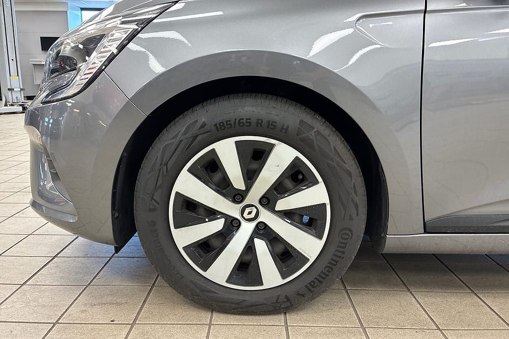 Vehicle Image 17