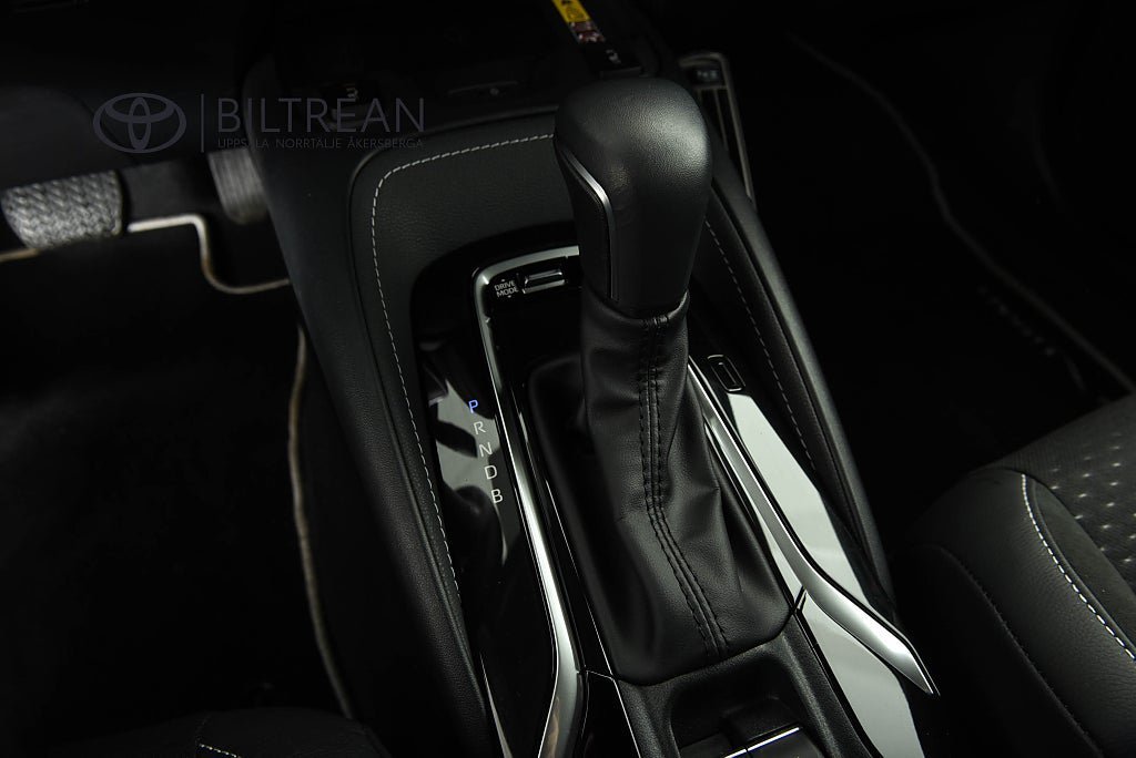 Vehicle Image 12