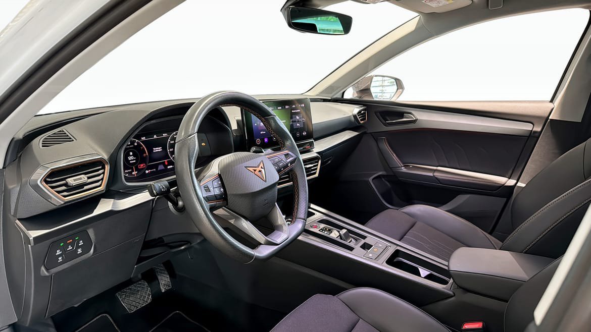 Vehicle Image 7