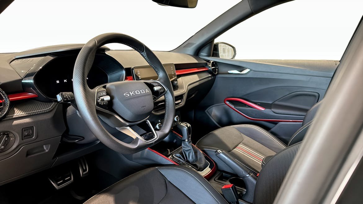 Vehicle Image 7