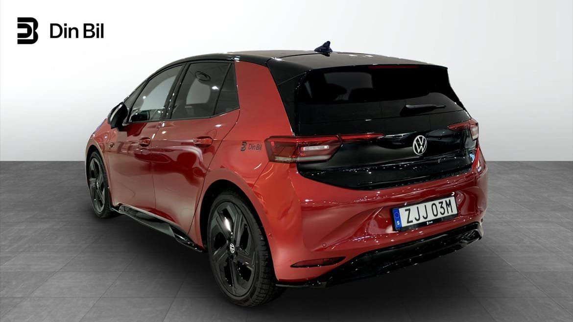 Vehicle Image 3