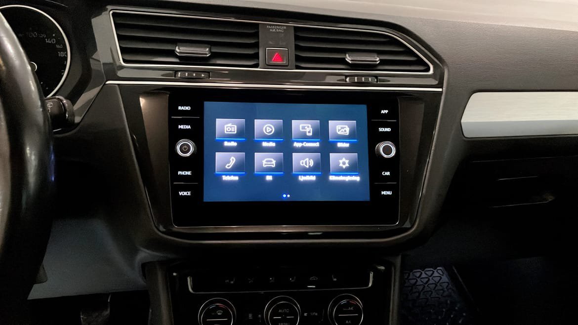 Vehicle Image 9