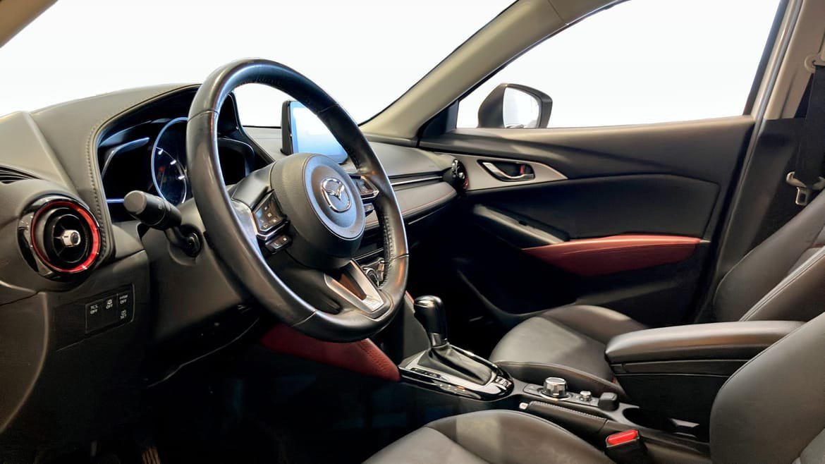 Vehicle Image 7