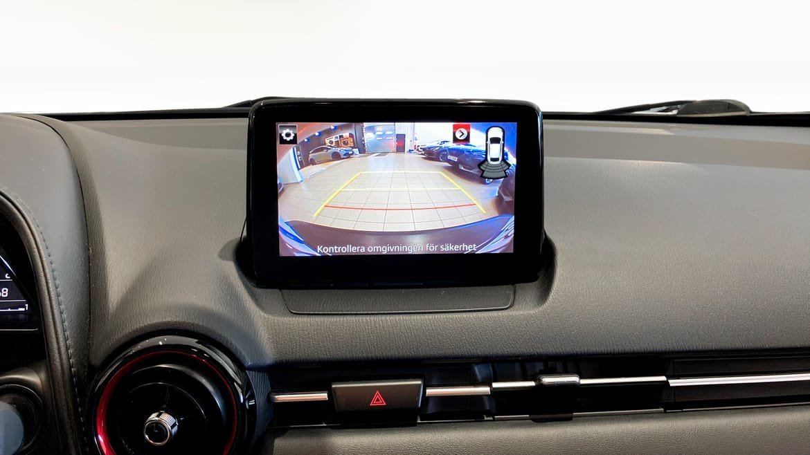 Vehicle Image 9