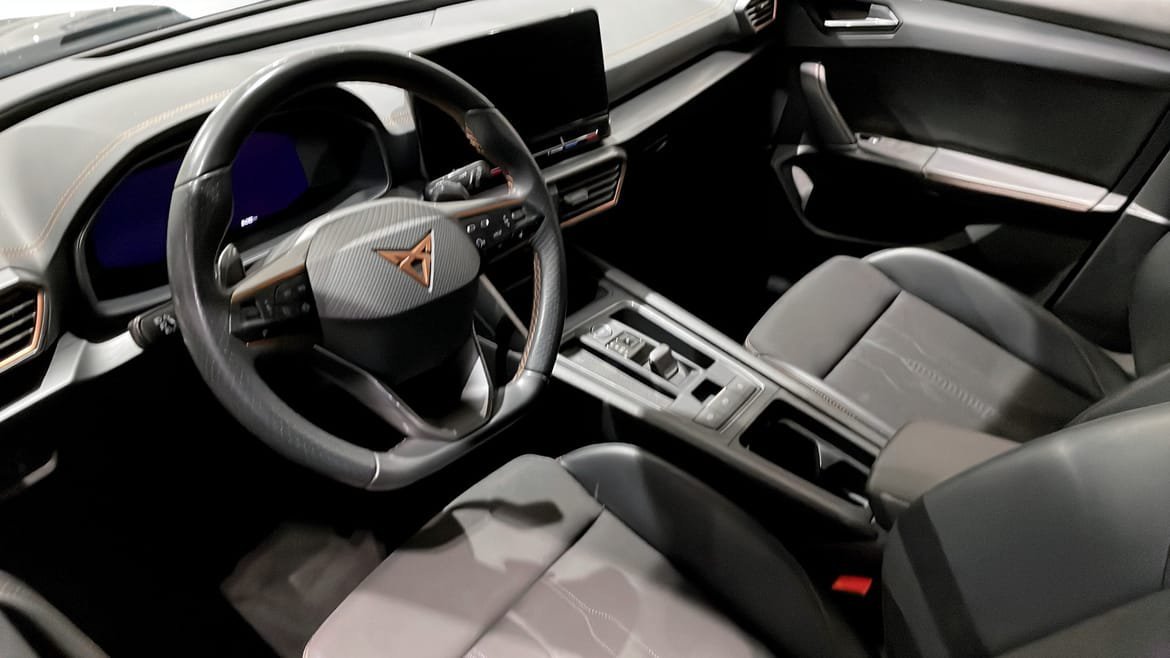 Vehicle Image 7