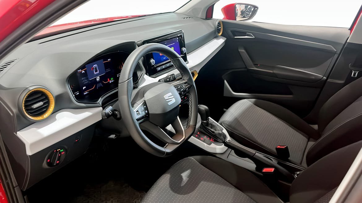 Vehicle Image 7
