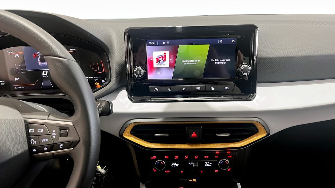 Vehicle Image 9