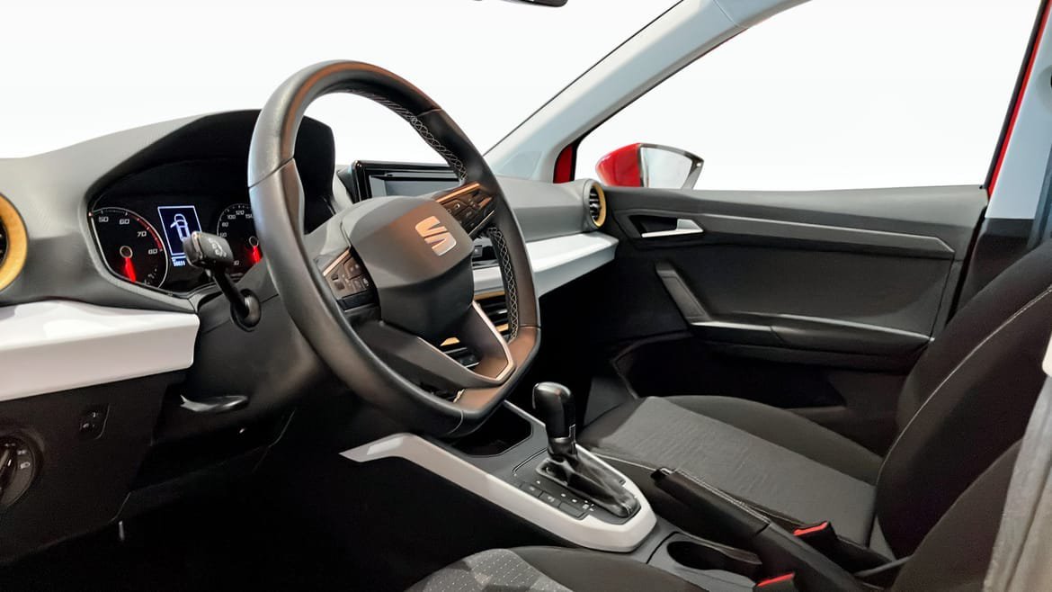 Vehicle Image 7