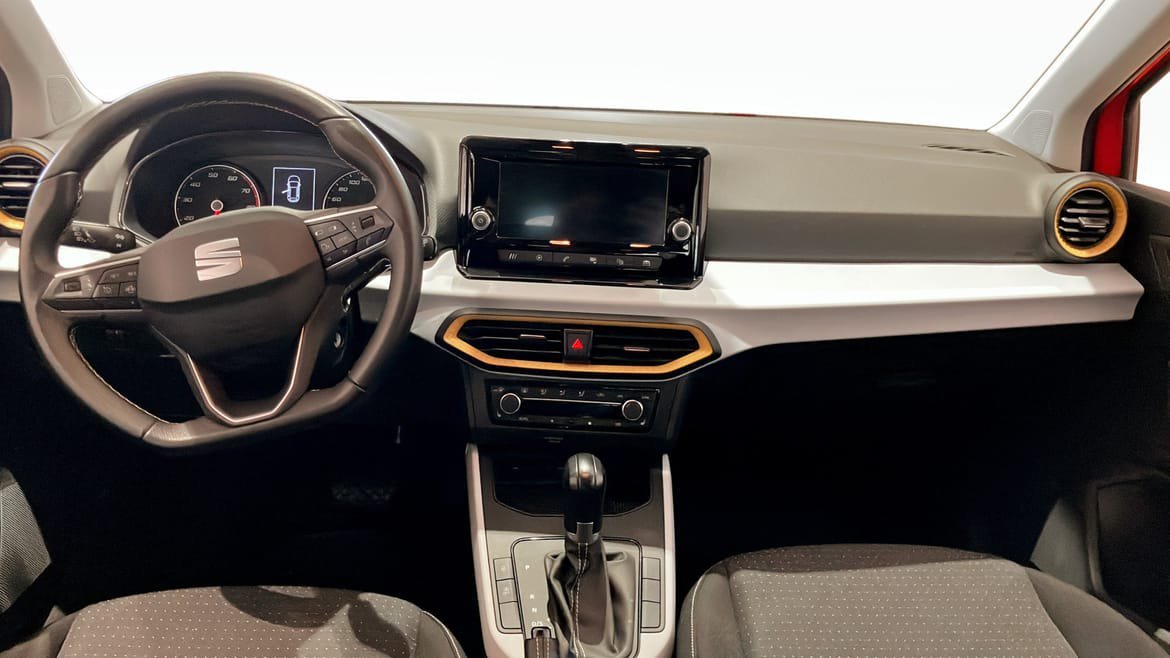 Vehicle Image 10