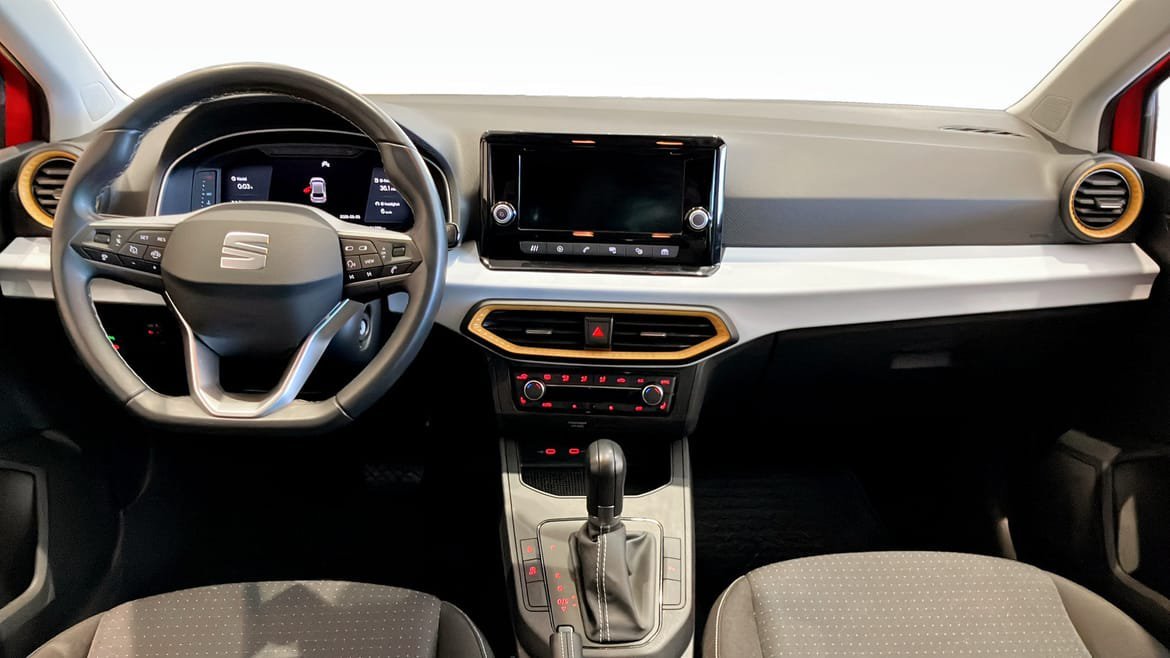 Vehicle Image 10