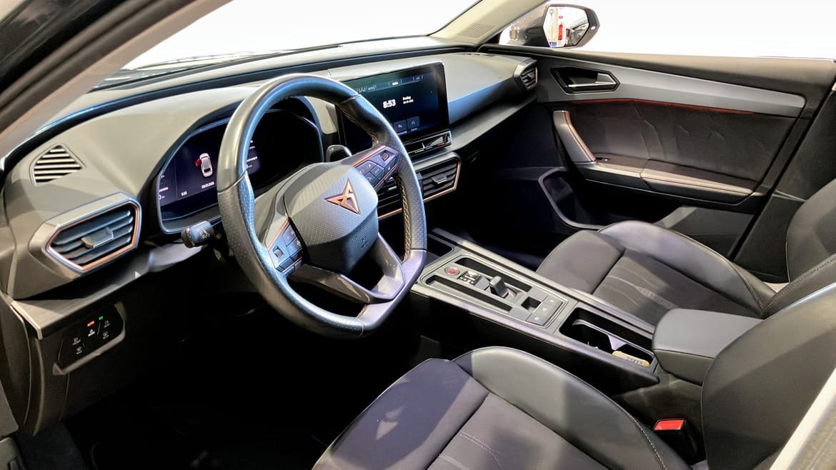 Vehicle Image 7