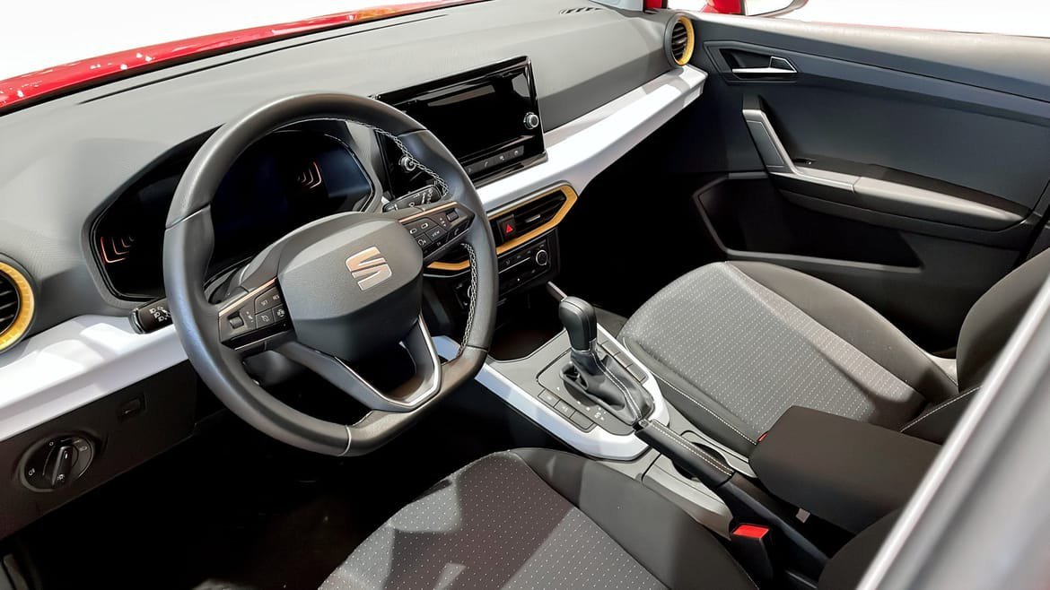 Vehicle Image 7