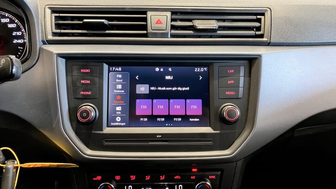 Vehicle Image 9
