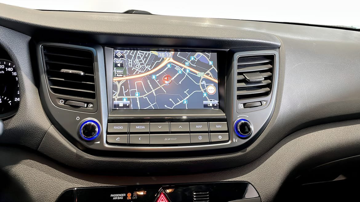Vehicle Image 9