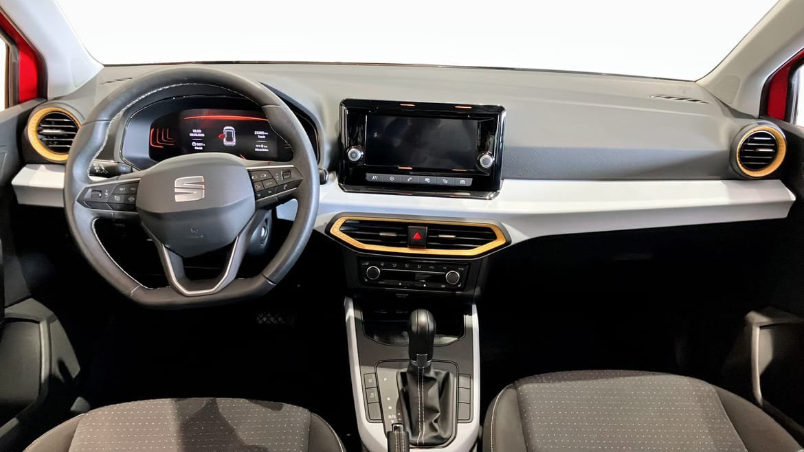Vehicle Image 10