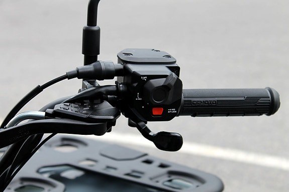 Vehicle Image 12