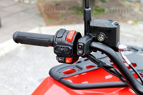 Vehicle Image 13