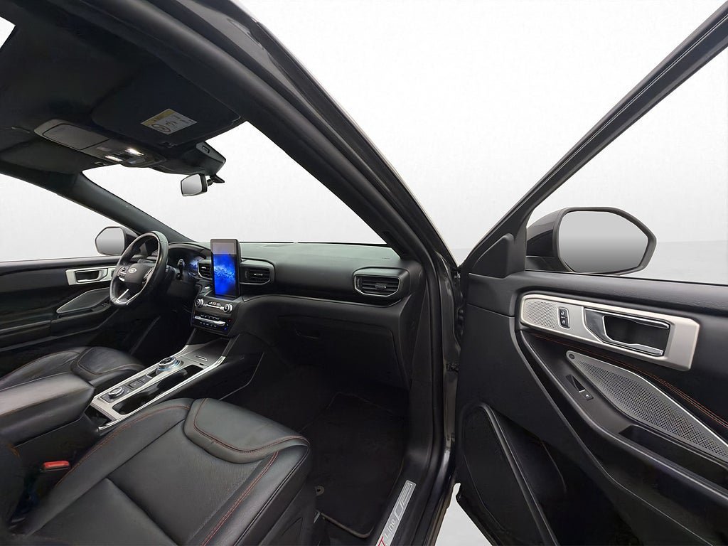 Vehicle Image 12